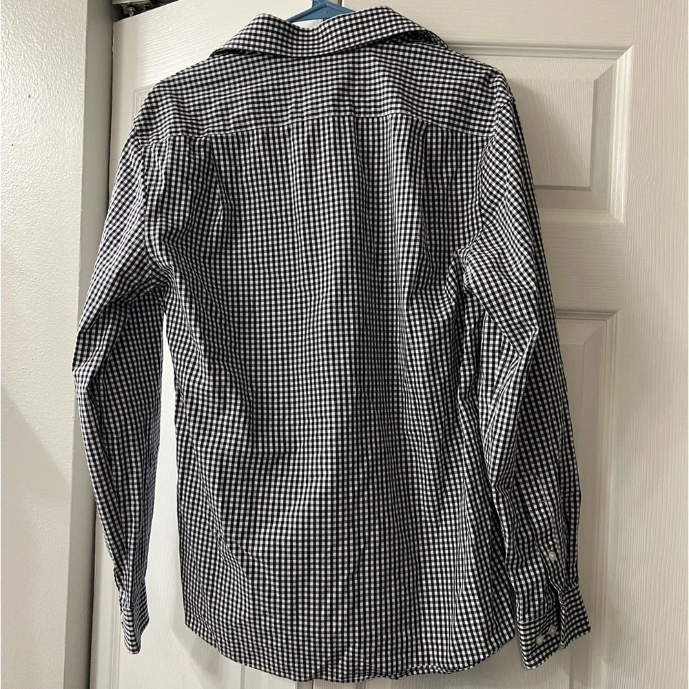 Tommy Hilfiger Button Up - Picture 2 of 3